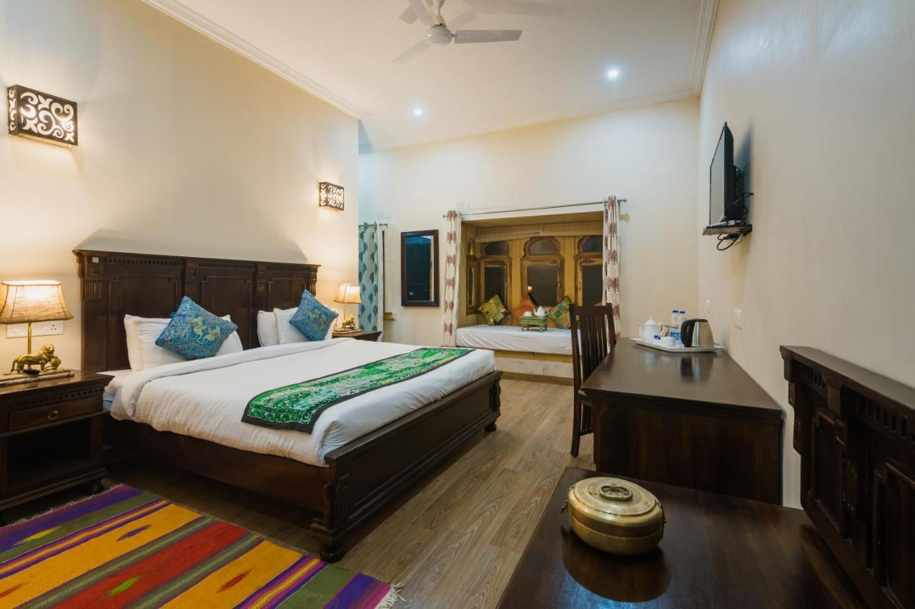 Hotel Dev Garh ไจซัลเมอร์ ภายนอก รูปภาพ